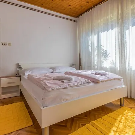 Apartment 2381a *