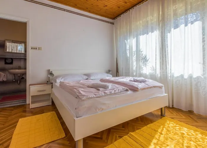 Apartament 2381a *